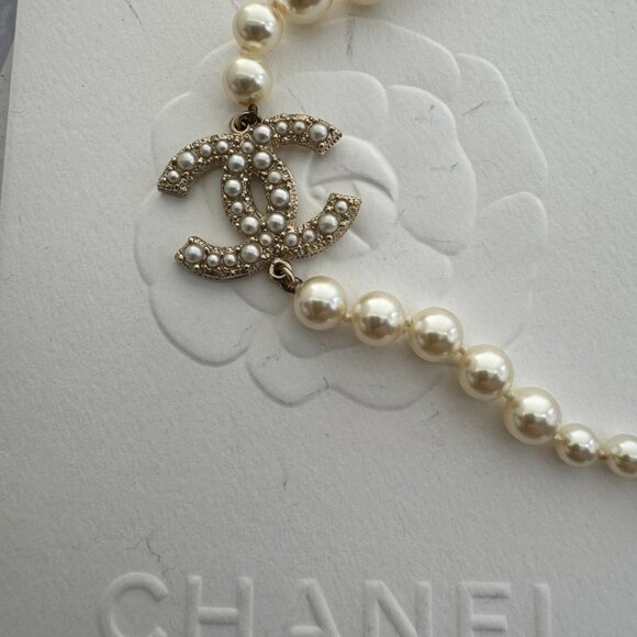 Authentic Chanel CC Pearl Choker Necklace 100th Anniversary Limited Edition - Picture 5 of 10